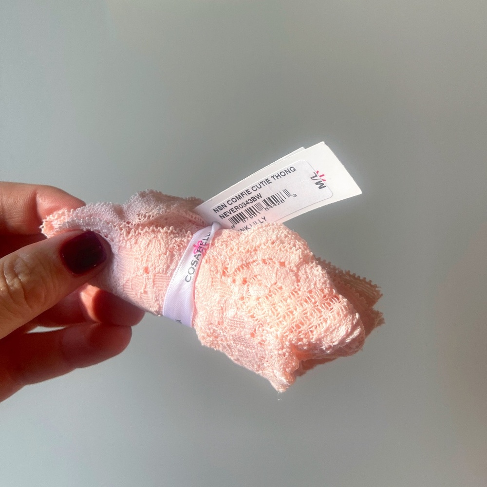 NWT Cosabella Comfie Cute lace thong in pink M/L